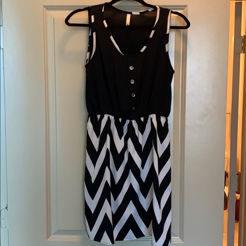 Black and white chevron stripe dress